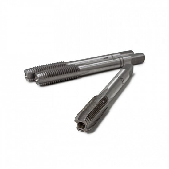 Большое фото товара - ROCKFORCE Метчик M8x1 (3шт), в пластиковом футляре RF-TAP8x1, 10037. Вариант №2